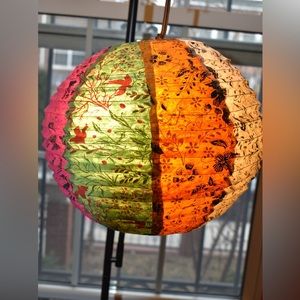 Handmade High quality Lokta paper
Lantern or Lamp shade
Home decors items (new)